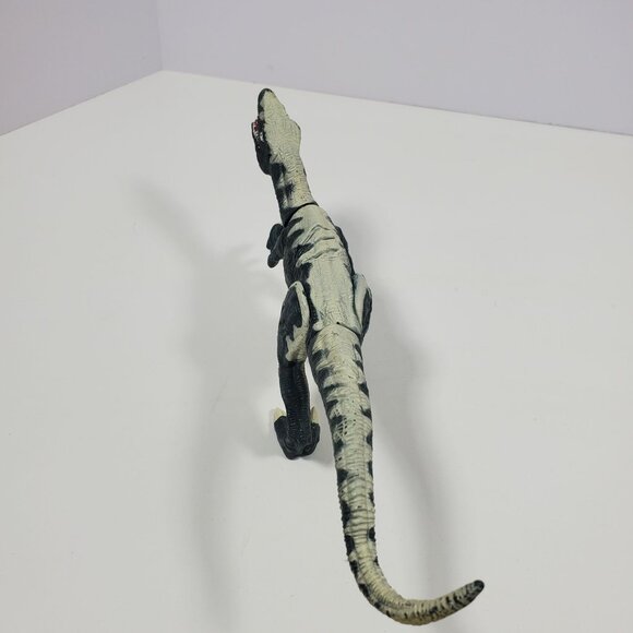 Velociraptor Cyclops Dinosaur Jurassic Park 1997 UCS Amblin - Picture 12 of 16